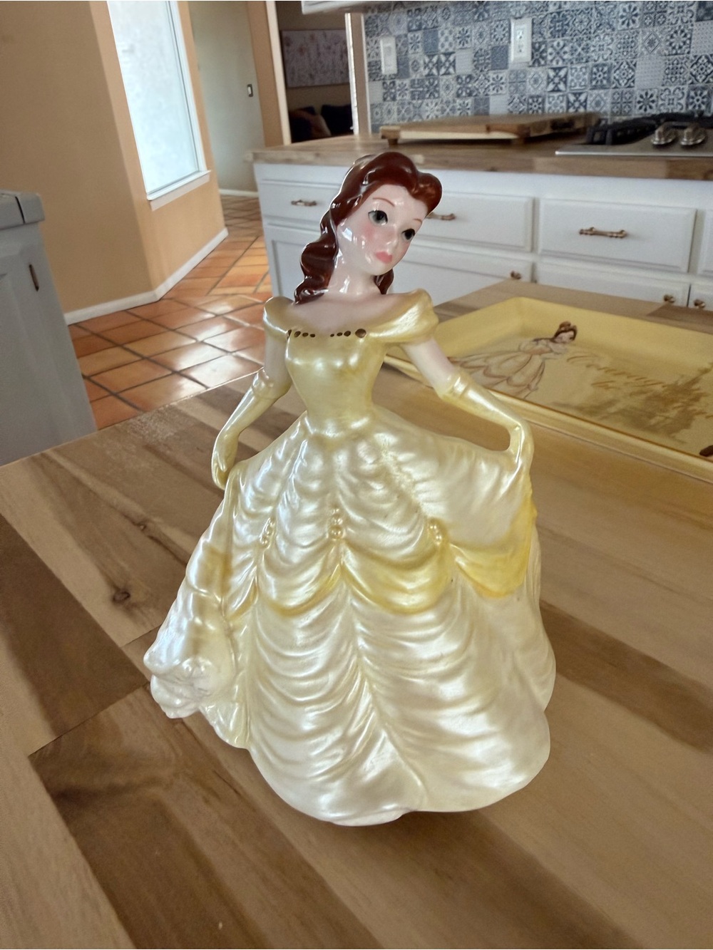 Disney beauty and the beast belle spinning Princess Figurine plays music